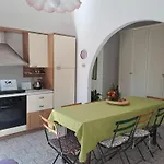 Appartement Tra Storia E Natura By World